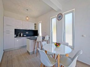 Apartments Grljevi - One Bedroom Apartment with Balcony and Sea View A4